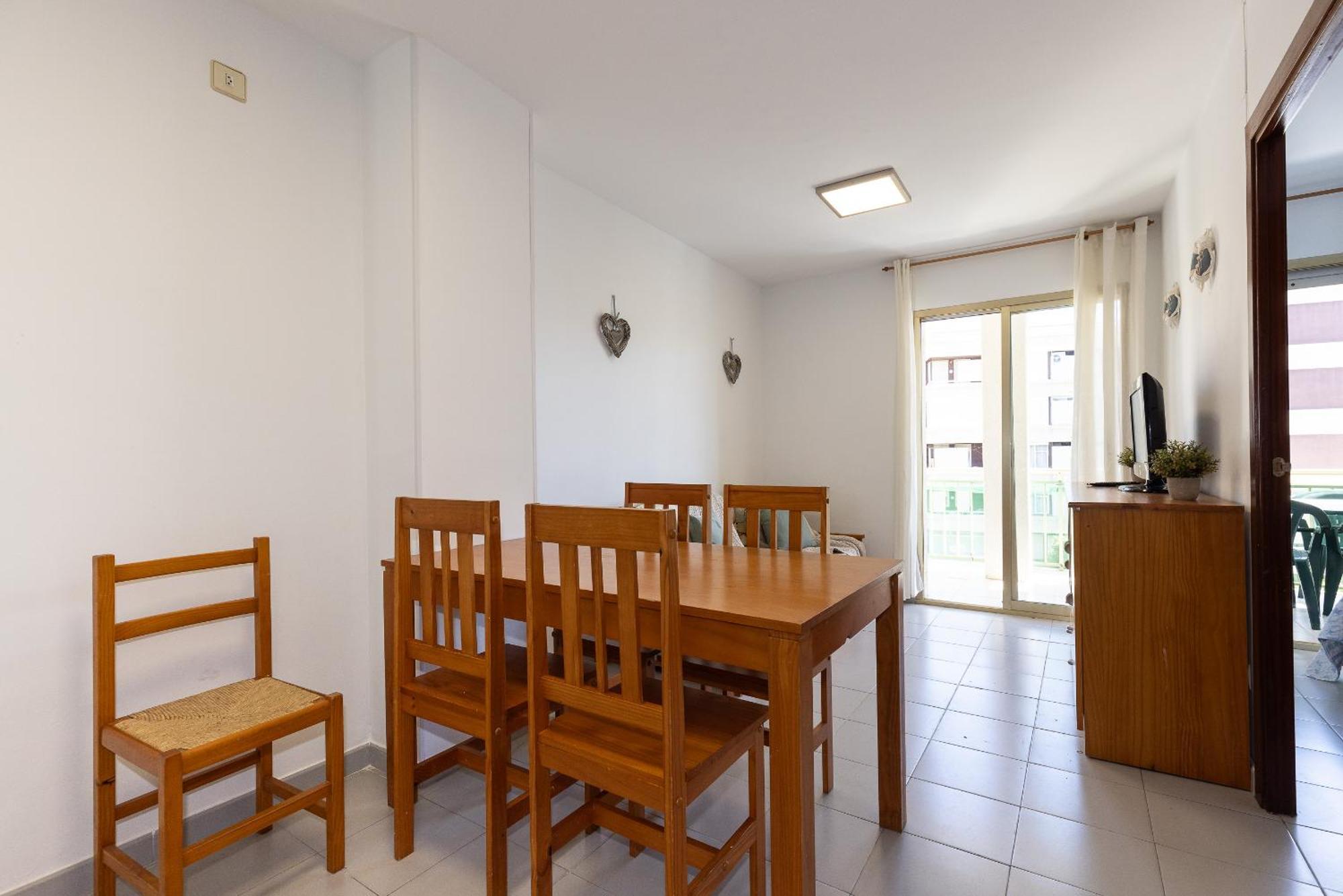 Uhc Pino Alto Apartments サロウ 部屋 写真