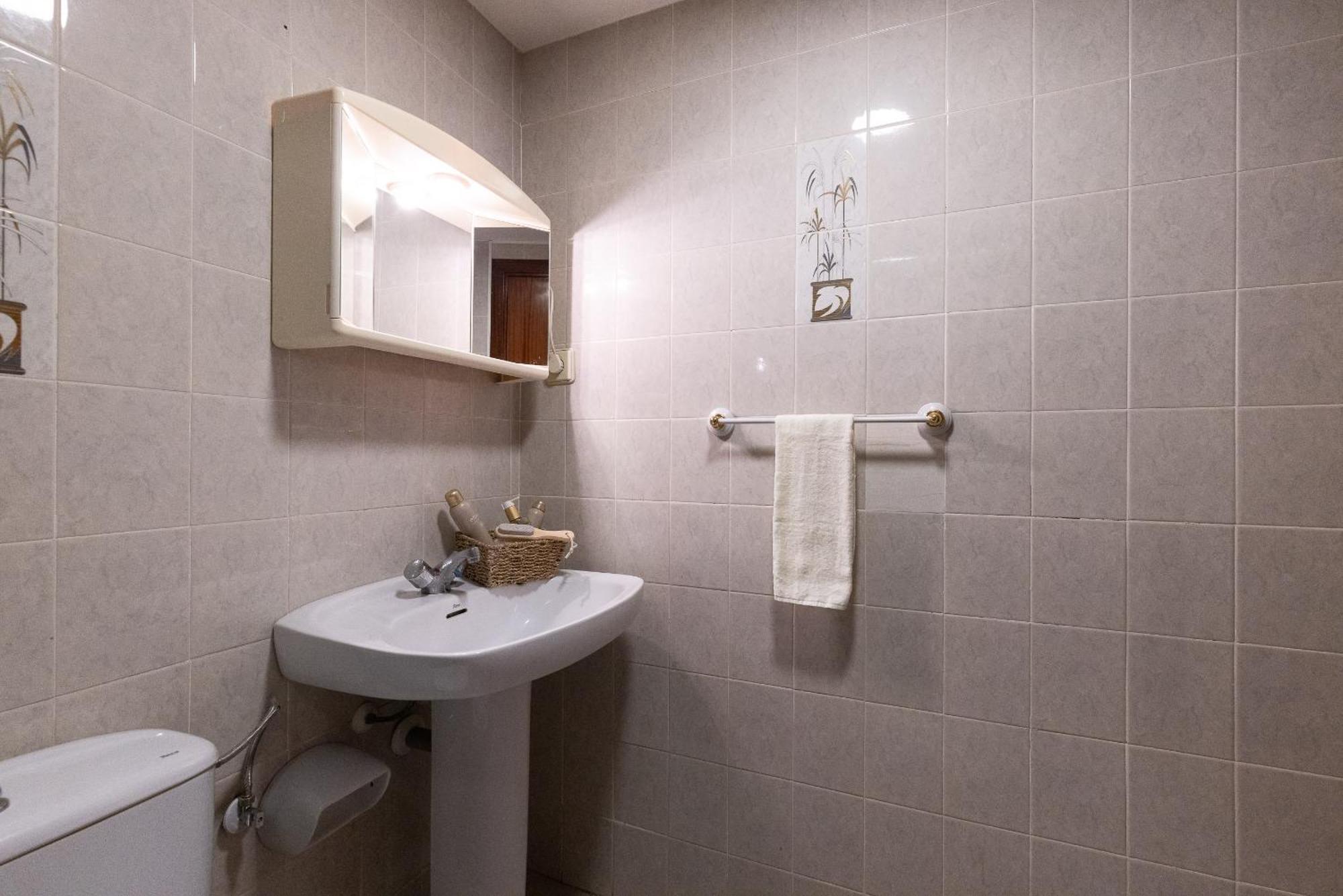 Uhc Pino Alto Apartments サロウ 部屋 写真